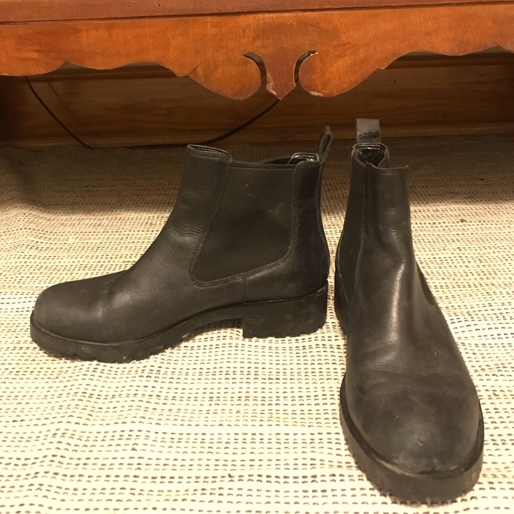 Waterproof leather Chelsea Boots